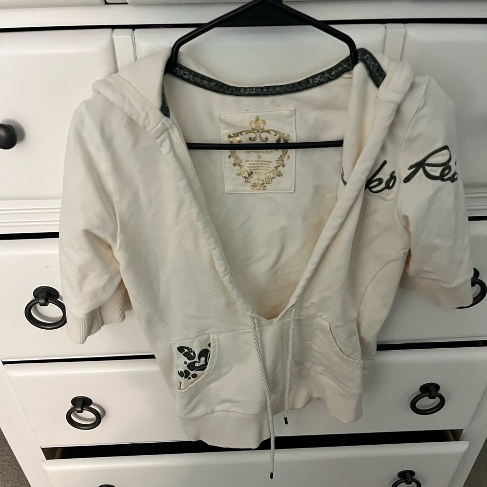 Size small short sleeve sweatshirt!